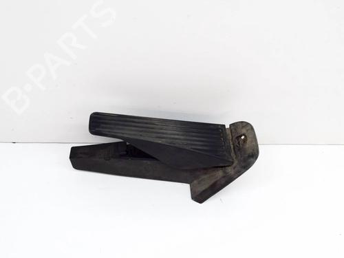 Pedal Pedal VOLVO V90 II Estate (235) D3 AWD (150 hp) 14913592 14913592