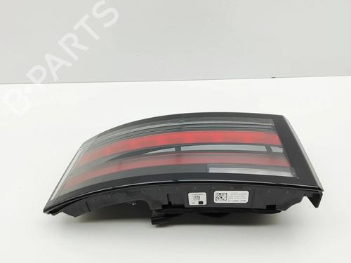 Used Left tailgate light Left tailgate light LAND ROVER DISCOVERY V (L462) D300 MHEV 4x4 (300 hp) 33379322 33379322