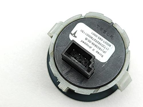 Switch TESLA MODEL Y (5YJY) Long Range All-wheel Drive | BP36232100I30 - Image 5