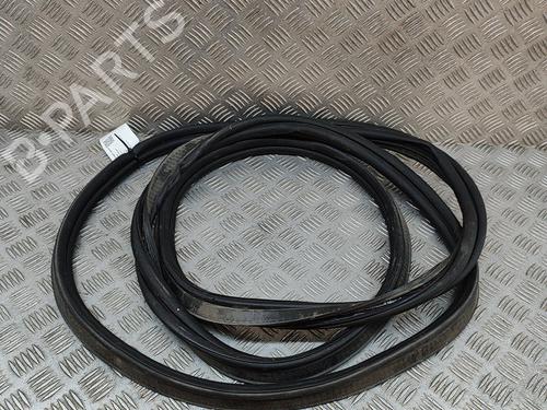 Used Rubber door seal TESLA MODEL X (5YJX) 90D AWD (525 hp) 20675692