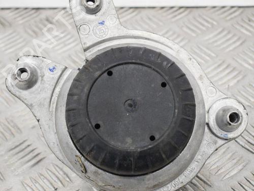 Engine mount MERCEDES-BENZ C-CLASS (W205) C 220 BlueTEC / d (205.003) | BP6747484M89 