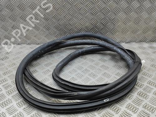 Used Rubber door seal Rubber door seal MERCEDES-BENZ VITO Tourer (W447) 116 CDI / 116 BlueTEC (447.701, 447.703, 447.705) (163 hp) 33378055 33378055