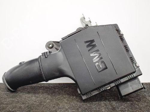Used Air filter box BMW 1 Convertible (E88) 135 i (306 hp) 6746879