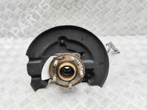 Used Right front steering knuckle VOLVO V40 Cross Country (526) D2 (120 hp) 32119307
