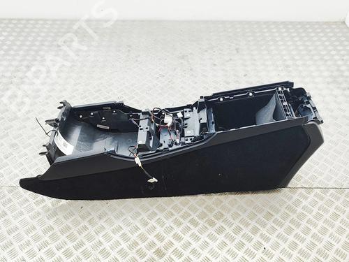 Midtkonsoll Midtkonsoll MERCEDES-BENZ GLE (V167) GLE 350 de 4-matic (167.117) (306 hp) 34160794 34160794