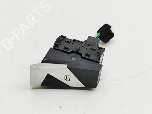 Used Right rear window switch DS DS 7 Crossback (J4_, JR_, JC_) 2.0 BlueHDi 180 (JJEHZR) (177 hp) 31926553