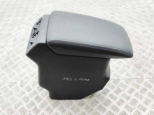 Accoudoir central MITSUBISHI OUTLANDER III (GG_W, GF_W, ZJ, ZL, ZK) 2.4 Hybrid 4WD (GG3W) (208 hp) 31902913