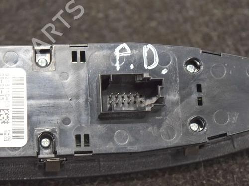 Used Right front window switch BMW 1 (F20) 120 d (190 hp) 6751786