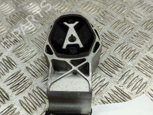 Used Engine mount VOLVO XC40 (536) B4 Mild-Hybrid (197 hp) 27772639