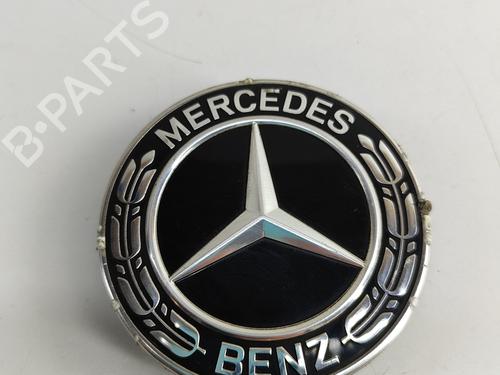 Used Hub cap MERCEDES-BENZ CLA Coupe (C117) CLA 180 (117.342) (122 hp) 24976452