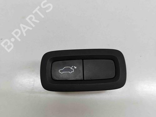 Switch VOLVO V60 II (225) B6 Mild-Hybrid AWD | BP29459337I30 