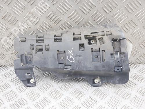 Used Electronic module Electronic module LAND ROVER RANGE ROVER SPORT II (L494) 3.0 SDV6 4x4 (306 hp) 39590476 39590476