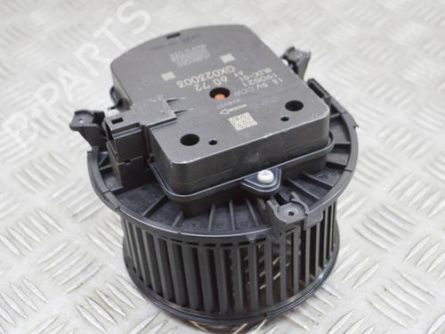 Used Heater blower motor BMW X5 (G05, F95) xDrive 30 d (249 hp) 27760005