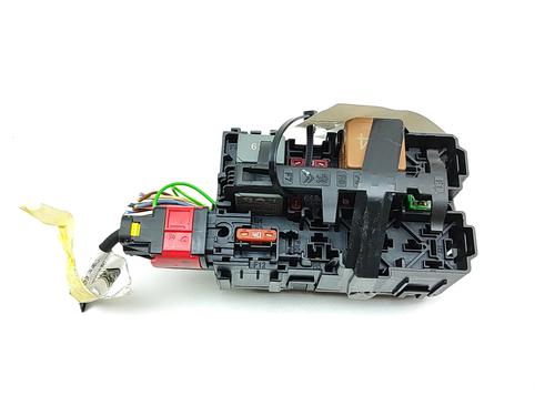 Used Fuse box Fuse box 36887570 36887570