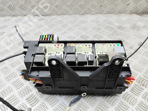 Used Fuse box Fuse box 38239327 38239327