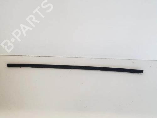 Used Door moulding trim Door moulding trim BMW X1 (F48) xDrive 25 d (231 hp) 14657717 14657717