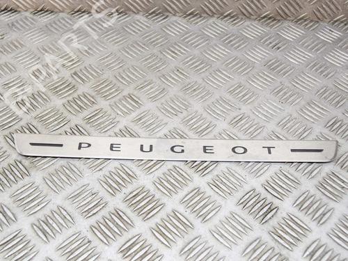 Trinnbrett Trinnbrett PEUGEOT 2008 II (UD_, US_, UY_, UJ_, UR_, UC_) e-2008 (UKZKXZ) (136 hp) 27764256 27764256