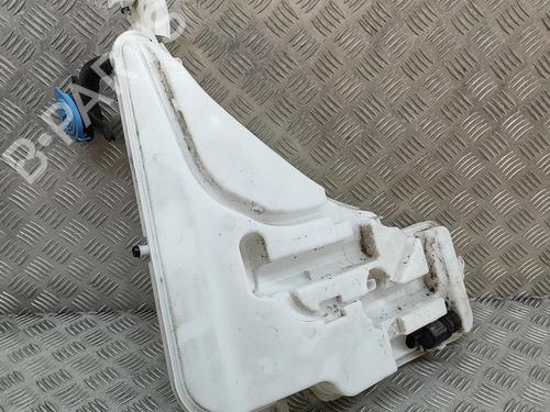 Used Windscreen washer tank BMW 3 (F30, F80) 330 e (252 hp) 21486443