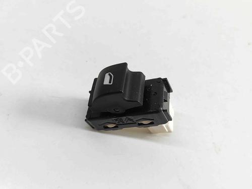 Used Right rear window switch CITROËN C3 III (SX) 1.2 THP 110 (SXHNPS, SXHNZT, SXHNZ6) (110 hp) 29459180