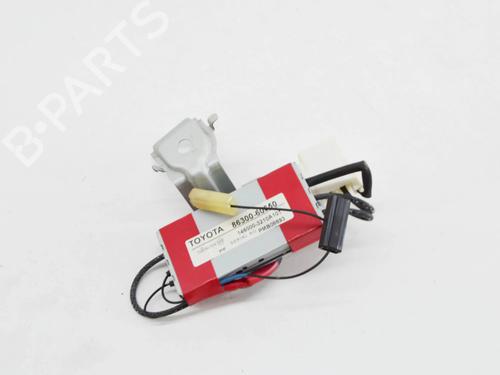 Used Electronic module TOYOTA LAND CRUISER PRADO (_J15_) 2.8 D-4D (GDJ150_, GDJ155_, GDJ150, GDJ151) (177 hp) 15551747