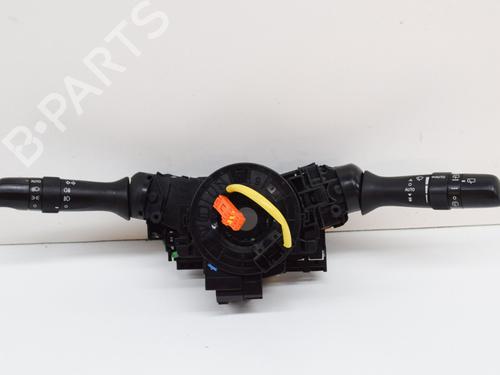 Used Steering column stalk TOYOTA YARIS (_P13_) 1.5 Hybrid (NHP130_) (101 hp) 10074648