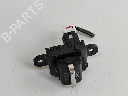 Switch MAZDA CX-30 (DM) e-SKYACTIV-X M Hybrid | BP28557732I30