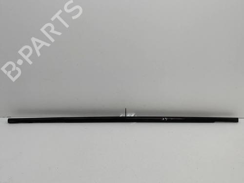 Used Door moulding trim LAND ROVER RANGE ROVER VELAR (L560) 3.0 D300 SDV6 4x4 (300 hp) 21187977