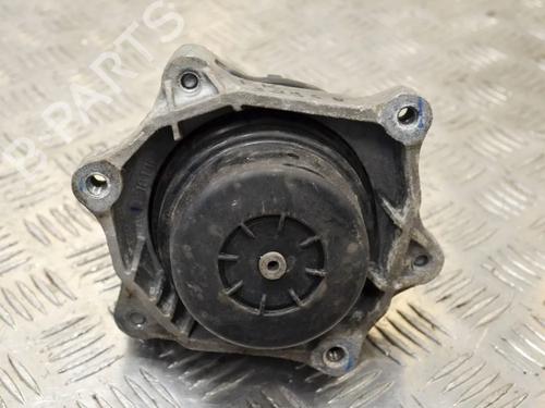 Used Engine mount Engine mount BMW 2 Convertible (F23) 218 i (136 hp) 8843077 8843077
