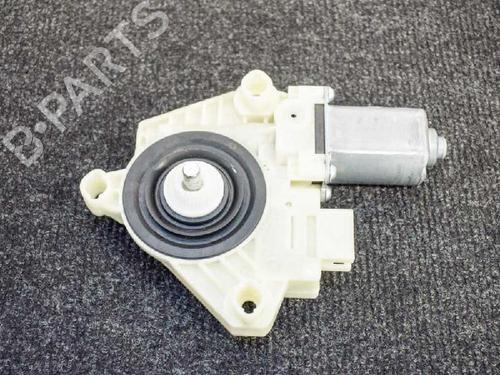Right front window motor MERCEDES-BENZ C-CLASS (W205) C 220 BlueTEC / d (205.003) | BP6747541E20 