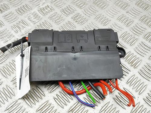 Used Fuse box Fuse box LAND ROVER RANGE ROVER SPORT II (L494) 4.4 SDV8 4x4 (340 hp) 33985697 33985697