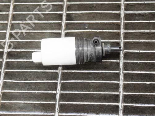 Used Headlight washer VOLVO XC60 I SUV (156) D4 AWD (181 hp) 14612359