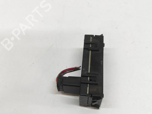 Display monitor TOYOTA HILUX VII Pickup (_N1_, _N2_, _N3_) 2.5 D 4WD (KUN25) | BP28171814C48 