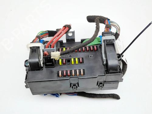 Used Fuse box Fuse box 38442781 38442781