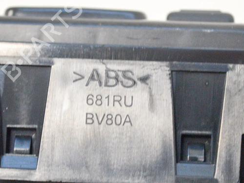 Switch NISSAN JUKE (F15) 1.6 | BP6758690I30 