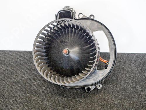 Used Heater blower motor BMW 3 Gran Turismo (F34) 330 d xDrive (258 hp) 6751022