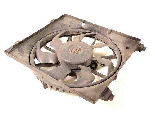 Used Radiator fan HYUNDAI SANTA FÉ II (CM) 2.2 CRDi 4x4 (155 hp) 30212342