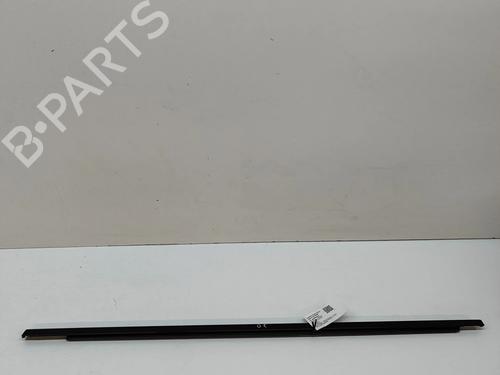 Used Door moulding trim Door moulding trim MERCEDES-BENZ E-CLASS (W213) E 220 d (213.004) (194 hp) 26652881 26652881
