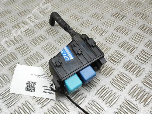 Used Fuse box Fuse box 37698032 37698032