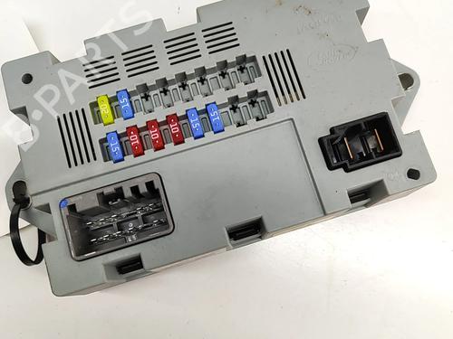Fuse box JAGUAR XF II (X260) 2.0 D | BP27015282E1 