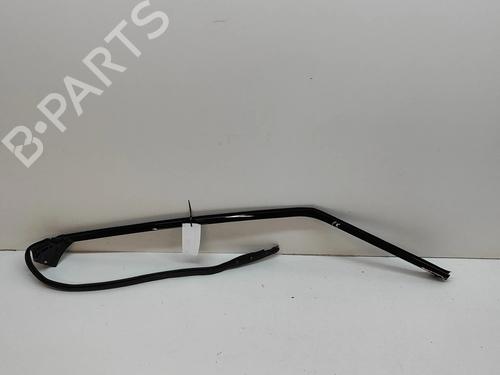 Dørliste Dørliste LAND ROVER RANGE ROVER VELAR (L560) 3.0 D300 SDV6 4x4 (300 hp) 21187983 21187983