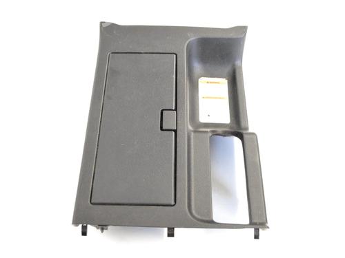 Porte-gobelet/Objets SUZUKI GRAND VITARA II (JT, TE, TD) 1.9 DDiS All-wheel Drive (JT419, TD44, JB419WD, JB419XD,... (129 hp) 30217352