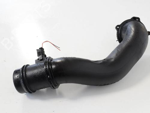 Used Intercooler pipe Intercooler pipe MERCEDES-BENZ C-CLASS (W204) C 250 CDI (204.003) (204 hp) 33338621 33338621