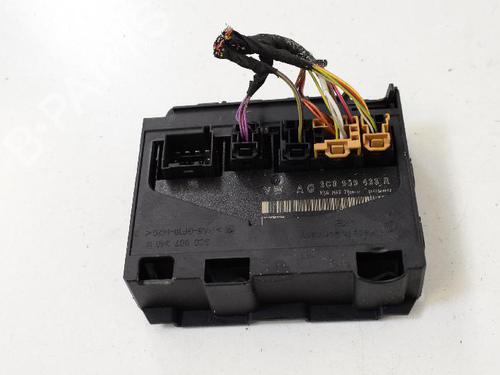 Used Electronic module VW PASSAT B6 (3C2) 2.0 TDI 16V (140 hp) 30208038
