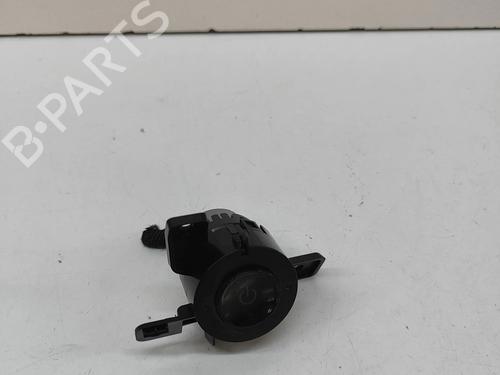 switch-nissan-ariya-fe0-2020-29336994 main image