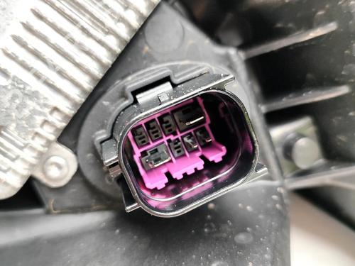 Lyskaster venstre CUPRA BORN (K11) 58 | BP32191706C28