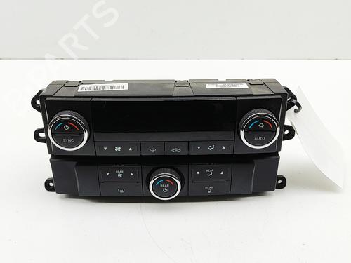 Used Climate control CHRYSLER GRAND VOYAGER V (RT) 2.8 CRD (163 hp) 30108520