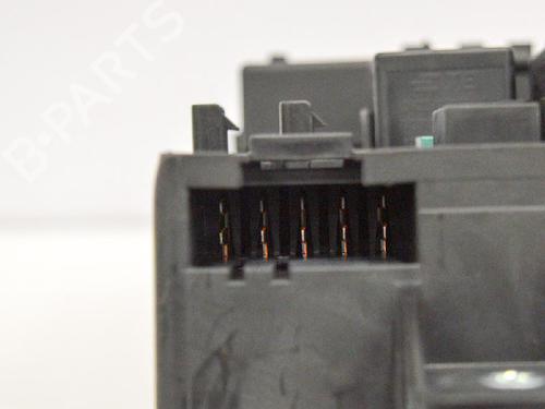 Fuse box LAND ROVER RANGE ROVER SPORT II (L494) 3.0 SDV6 4x4 | BP6760568E1 