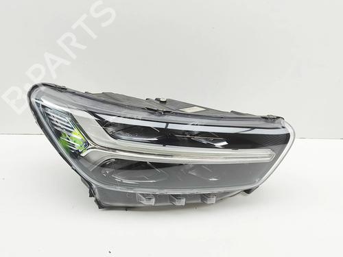 Used Right headlight Right headlight VOLVO XC40 (536) T3 (156 hp) 39884474 39884474