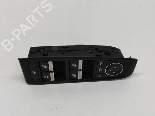 Used Right front window switch Right front window switch RENAULT AUSTRAL E-TECH 200 Hybrid (HGM2) (199 hp) 33374002 33374002