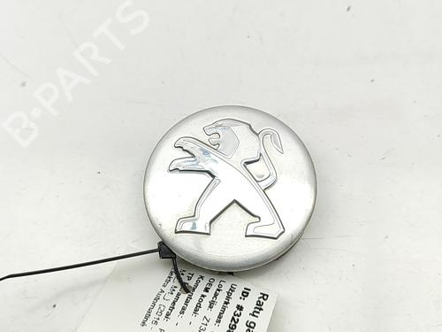 Używane Kołpak PEUGEOT 3008 II SUV (MC_, MR_, MJ_, M4_) Hybrid 180 (M4DGLU) (179 hp) 30178413